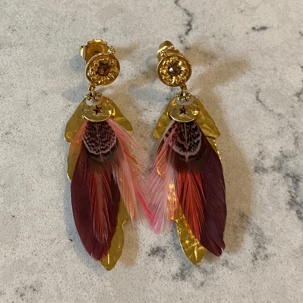 Gas Bijoux pink & maroon feather Sao earrings
